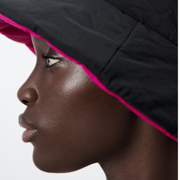 Zara Women’s Reversible Quilted Bucket Hat in Black/Pink - Picture 6 of 6